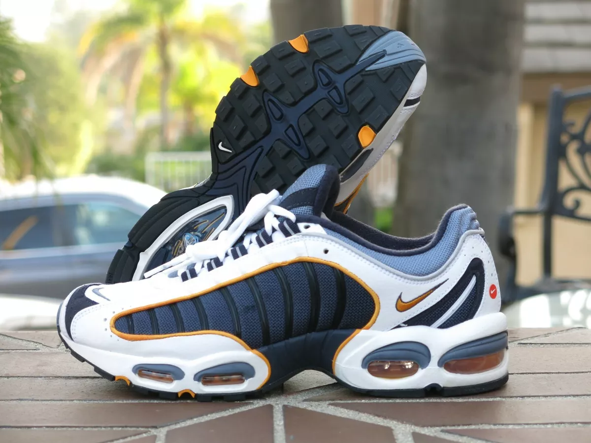 Nike Air Max TAILWIND IV Men’s Athletic Sneakers AQ2567-001