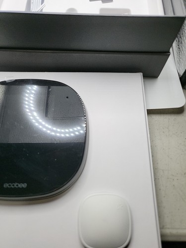 ecobee Smart Thermostat with voice Control Smart Sensor Included - Picture 9 of 12