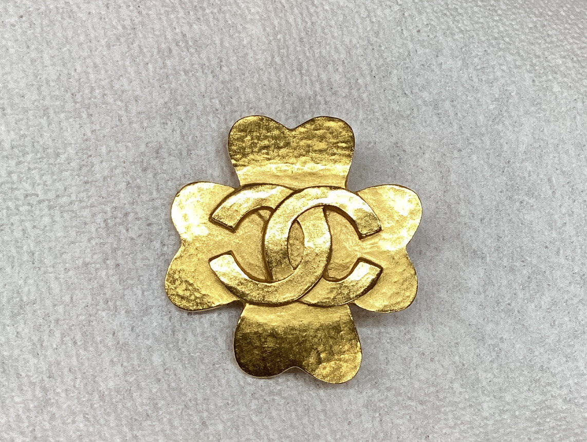 Vintage Chanel Gold Plate Four Leaf Clover Brooch CC LOGO