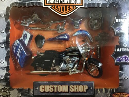 Metal Maxx Harley Davidson 2001 FLHRCI ROAD KING Motorcycle MODEL KIT 1/20 - Picture 2 of 6