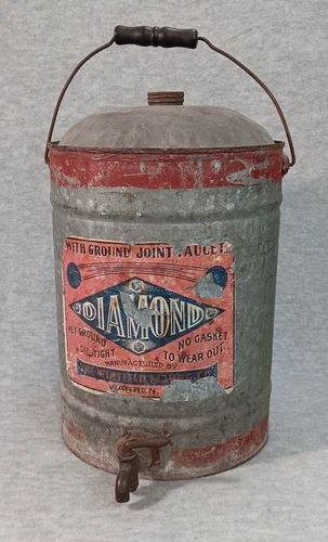 Vintage Winfield Diamond Faucet Spigot Lamp OIL Kerosene Can Warren OH Label