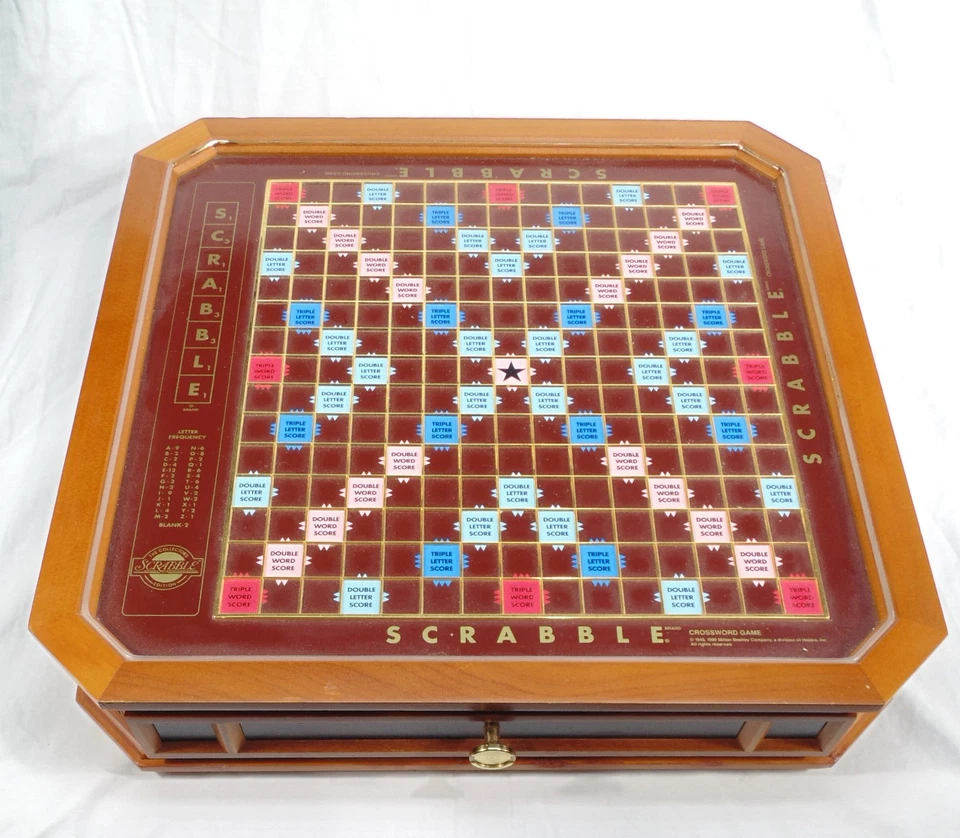 VTG Franklin Mint Scrabble Collector's Edition Swivel Board Game w/Gold Tiles - Image 2 of 4