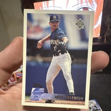 Topps 1993 Jose Valentin Milwaukee Brewers MLB Baseball Card #122 Base Set