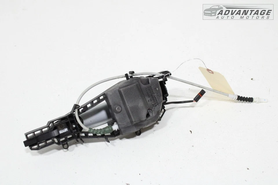 BMW 330E 2016-2018 manija de puerta exterior trasera derecha con soporte OEM Foto 4 de 4