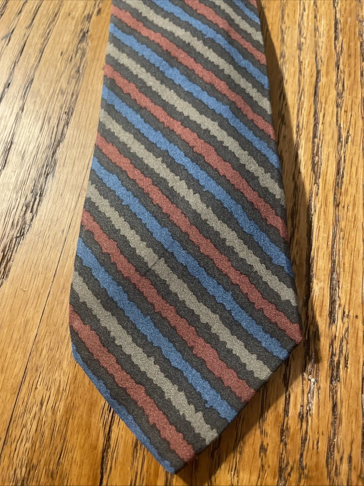 Vintage EUC Emporio Armani Silk Skinny Tie Striped Necktie Men’s - Image 2 of 4