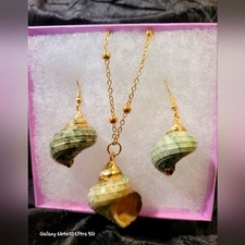 0287. Beautiful, FUN, Gold Trimmed Shell Necklace and Earrings
