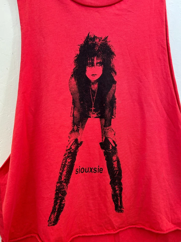 Camisa Siouxie Sioux Gótica Punk Roja M/L Años 80 90 ÚNICA Rara Verdadera De Colección Foto 2 de 4