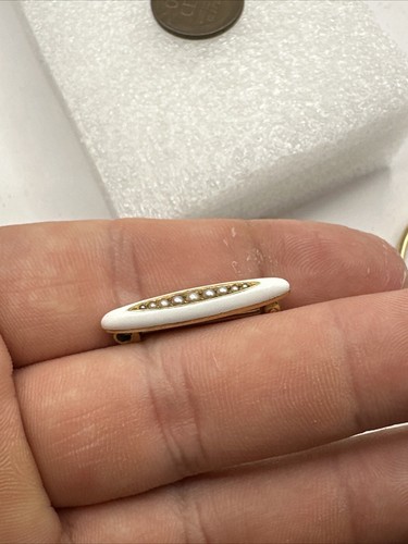 Antique Vintage Estate 14K Yellow Gold Pearl and White Enamel Brooch — B3 - Picture 6 of 12