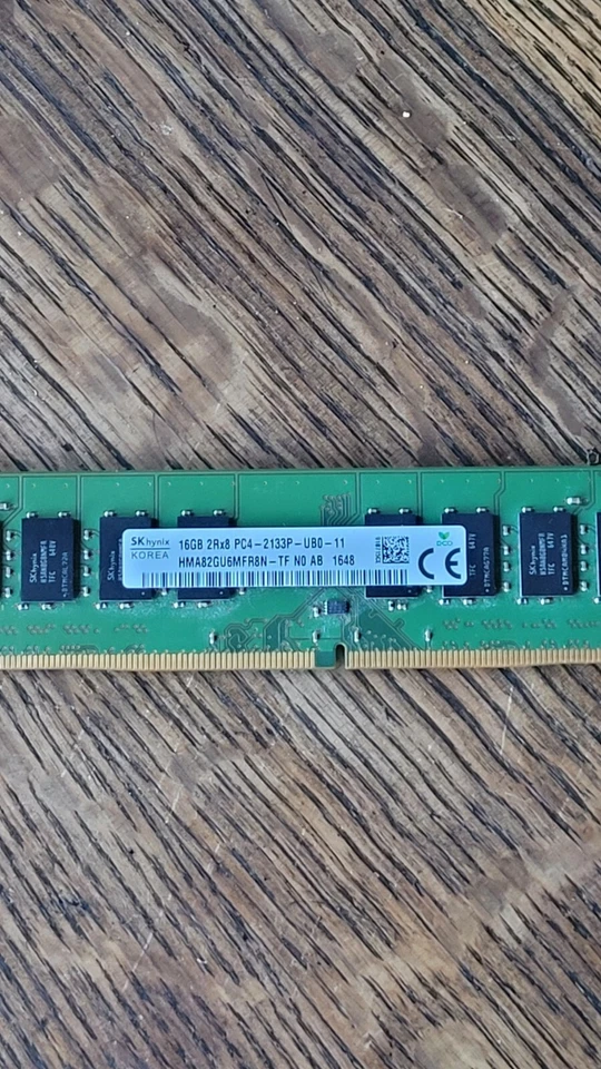 SK Hynix 16GB DDR4 PC4-2133P Memory Module (HMA82GU6MFR8N-tf) | Korea RAM - Image 3 of 3