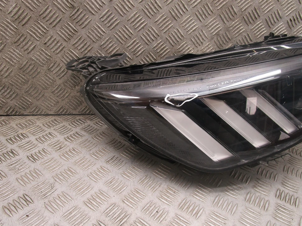 Faro delantero conductor peugeot 2008 gt puretech s/s 2022 9841642180 arañazos Foto 4 de 4