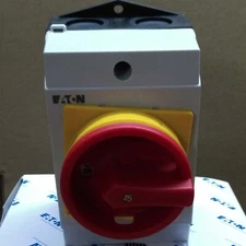 1PC NEW EATON MOELLER T0-1-8200/I1/SVB spot stock #YP1