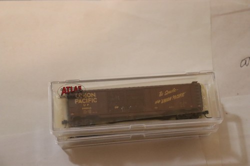 N SCALE 2 PC LOT ATLAS 50' DOUBLE DOOR BOX CAR " UNION PACIFIC " - Picture 3 of 3