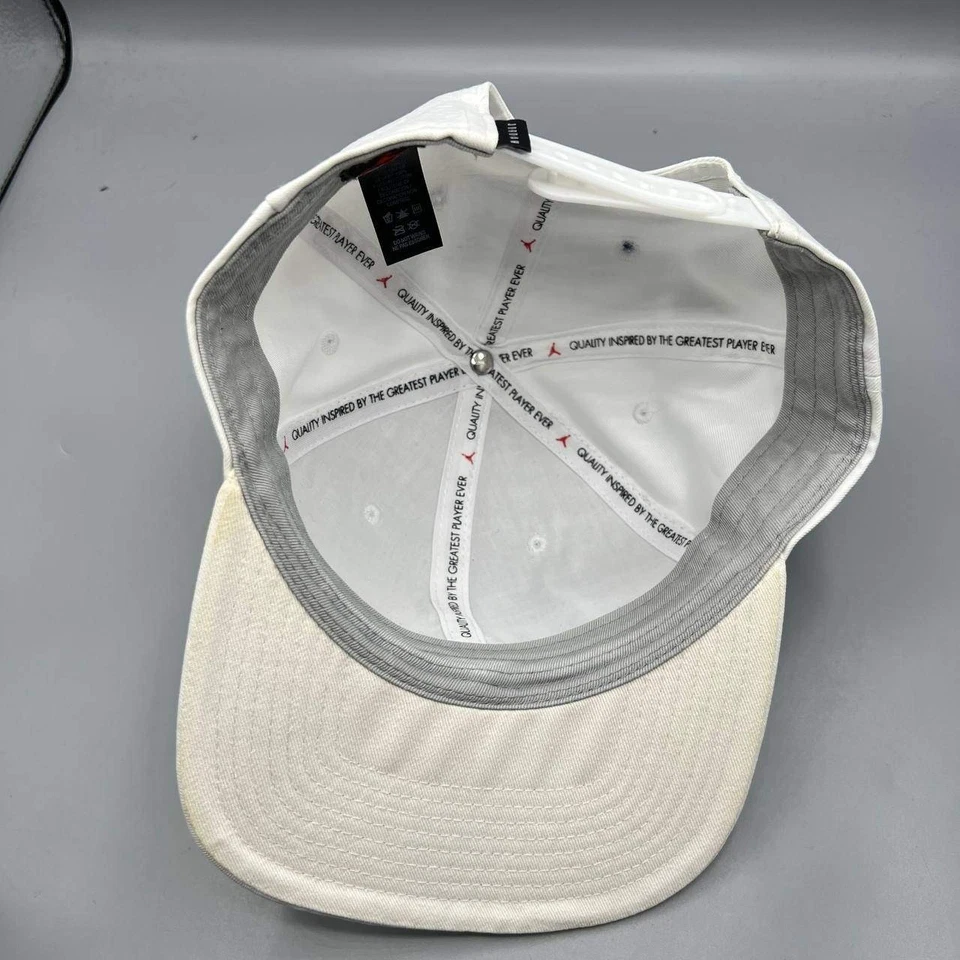 Gorra Air Jordan para hombre blanca cemento elefante metal dorado Jumpman gorra trasera a presión Foto 2 de 4