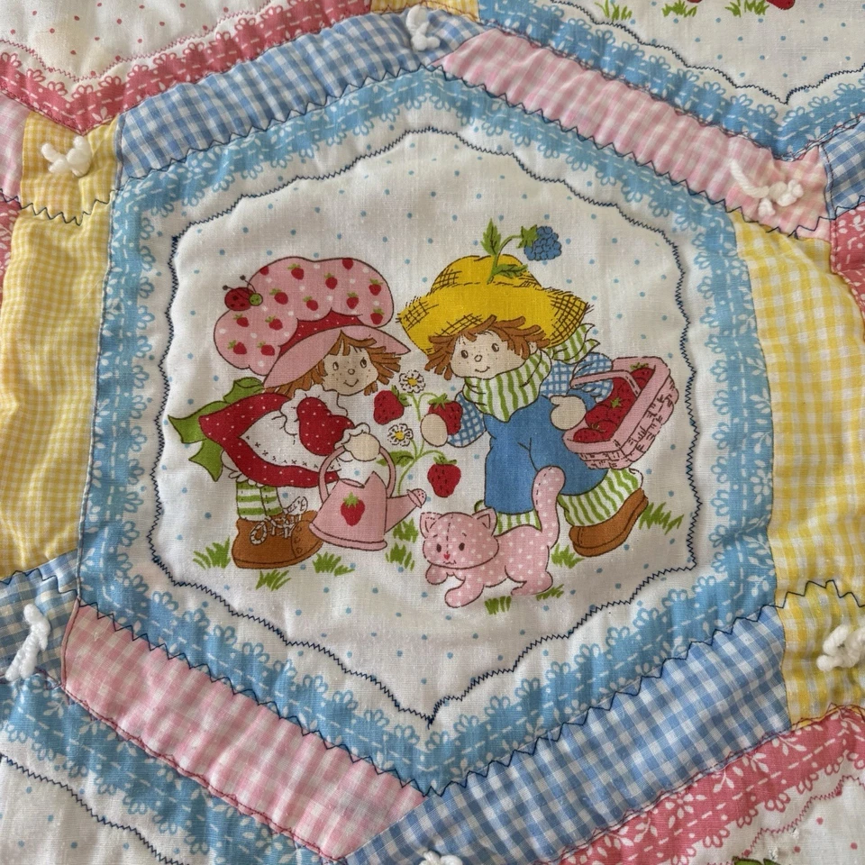Manta de Cuna Hecha a Mano Pastel Corto Fresa De Colección 56x34 Foto 3 de 4