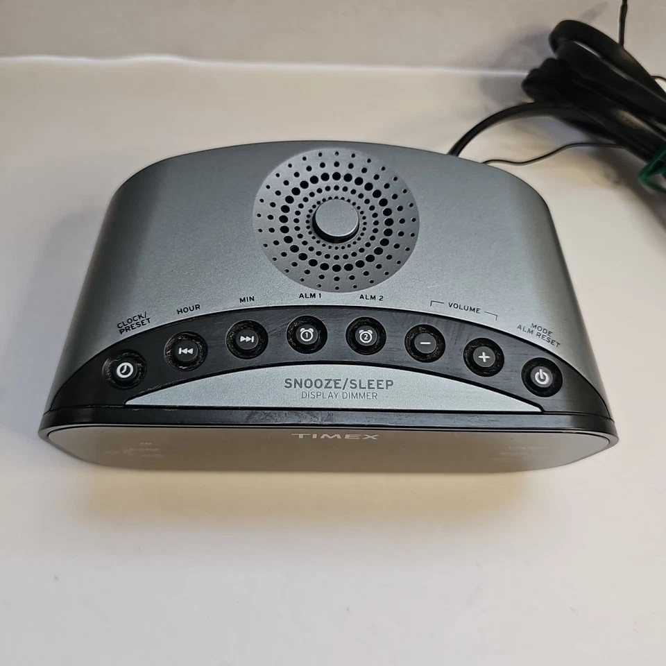 TIMEX Dual Alarm Clock and FM Radio T231 Snooze Sleep Display Dimmer - Image 3 of 4