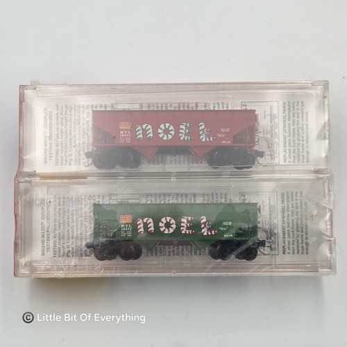 Tolvas de Navidad Micro-Trains "NOEL" 33' Doble Bahía 19971, 19972 - Escala N #55392 | Condition: New