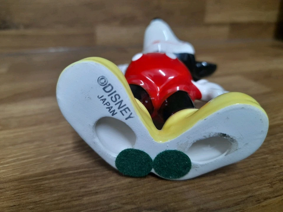 Vintage 1970s Disney 4” Mickey Mouse Ceramic Figure Made in Japan. No Damage - Image 3 of 3