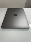 Foto 10 di 18