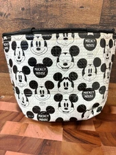Daiso Disney Mickey Mouse Insulated Lunch Bag Tote Zipper Handle Black White NEW