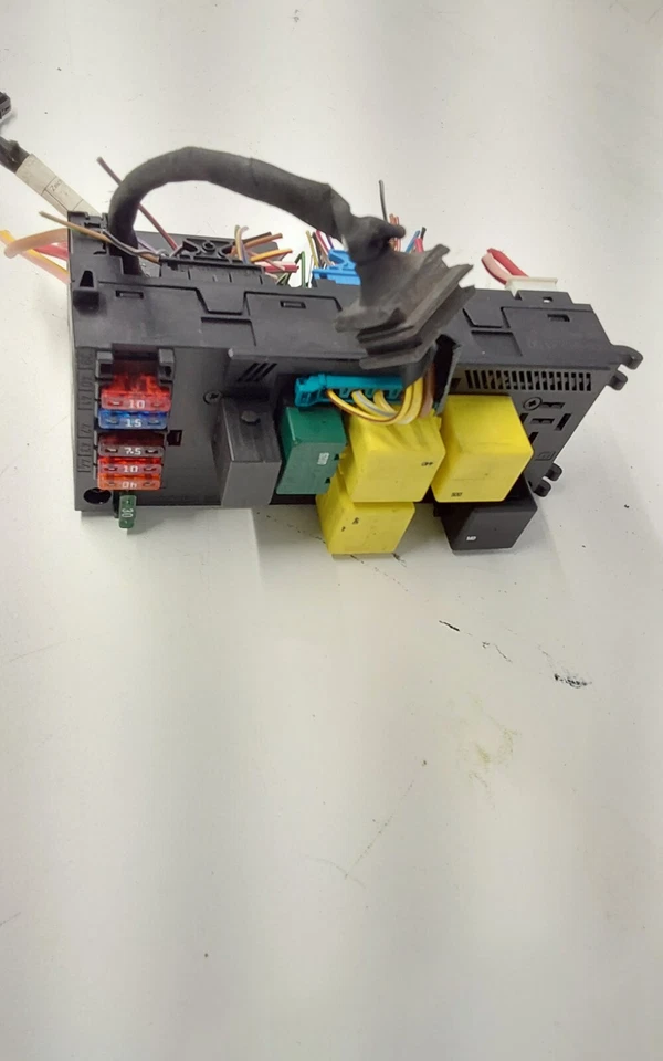 2001 Mercedes-Benz CLK430 SAM RELAY FUSE BOX CONTROL MODULE OEM A2085450132 - Image 4 of 4
