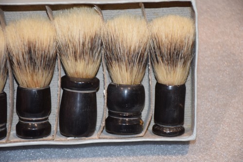 Vintage and Very Rare Set of 6 x Black Horn Shaving Brushes #1 - Picture 3 of 7