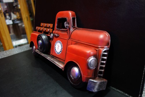 REDDY KILOWATT era "Old fashioned" all metal OHIO EDISON COMPANY WALL TRUCK - Picture 3 of 4
