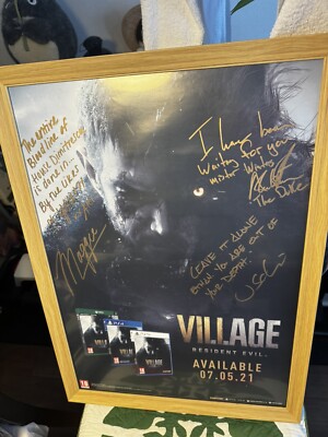 Autogramm Resident Evil 8 Poster signiert von Duke, Chris Redfield, Lady Dimitrescu