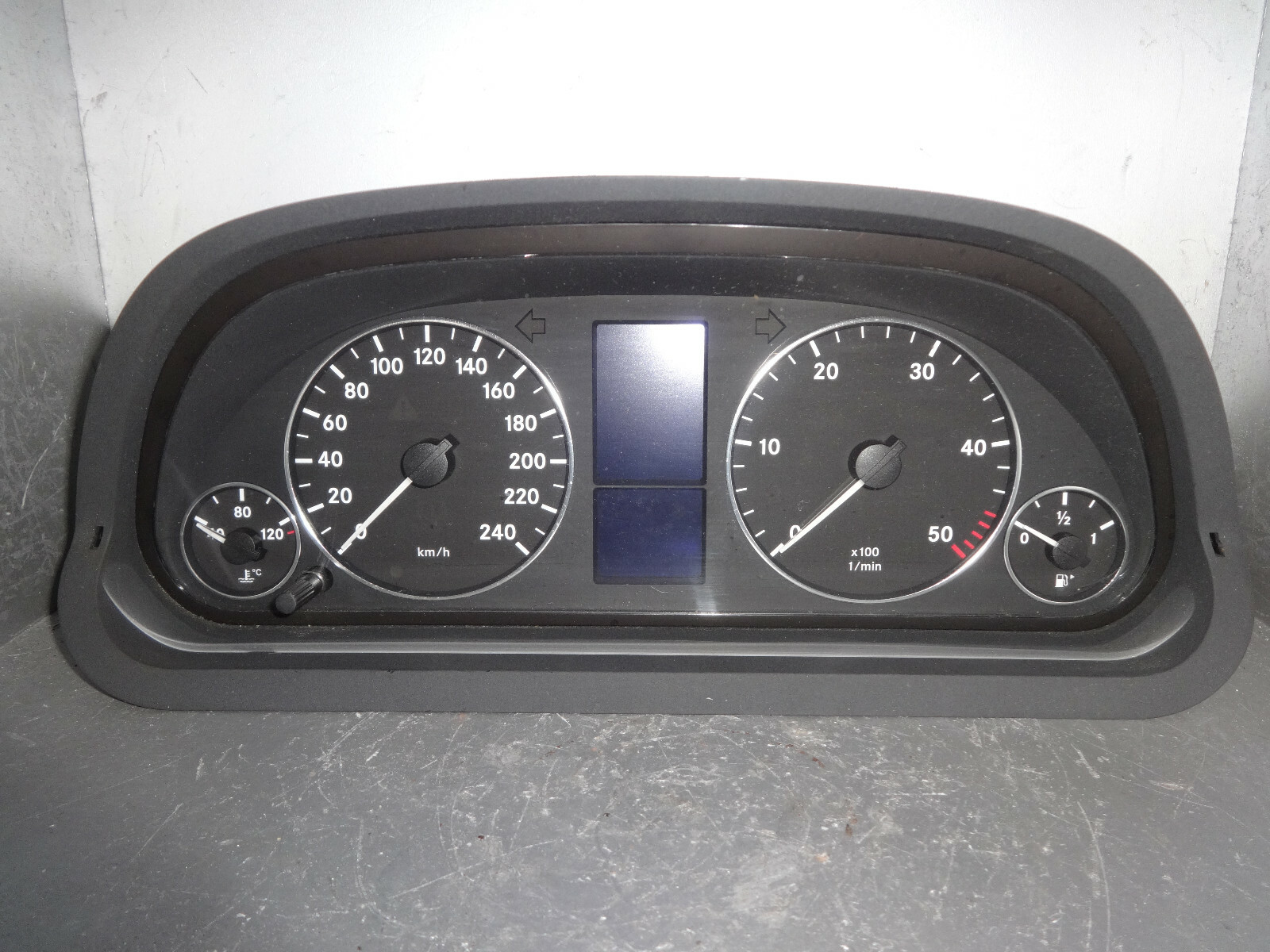 Mercedes W169 A180 CDI Tacho Tachometer Kombiinstrument A1695405347