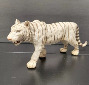 schleich tiger toy figure