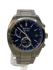 Seiko Solar Watch SLV NVY Stainless Steel Used Analog