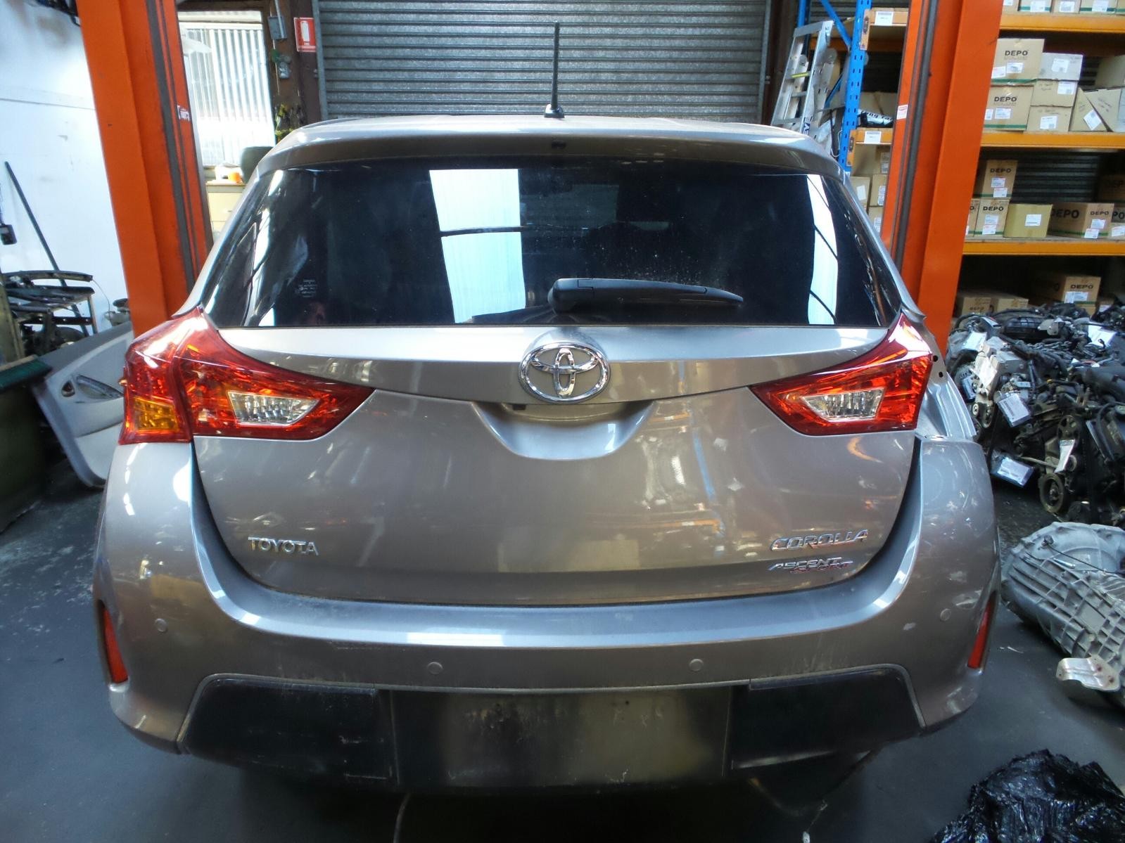 2013 Toyota Corolla LEFT LHS LH FRONT SEAT BELT STALK ONLY ZRE182R HATCH 10/12-18 image 5