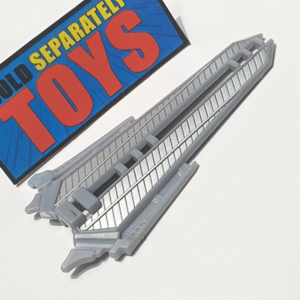 Transformers Revenge of The Fallen Soundwave LEFT WING ROTF accessory part - Image 3 of 4
