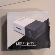 LED Projector TFT LCD 320x240 800:1 4:3 Desktop White Black MP3 FLAC