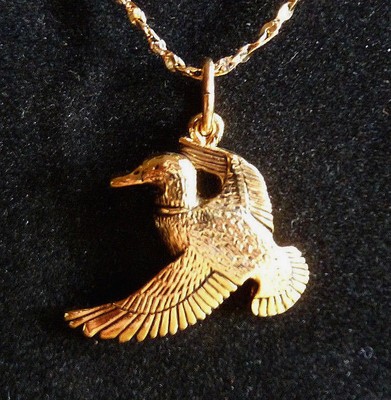 duck chain pendant