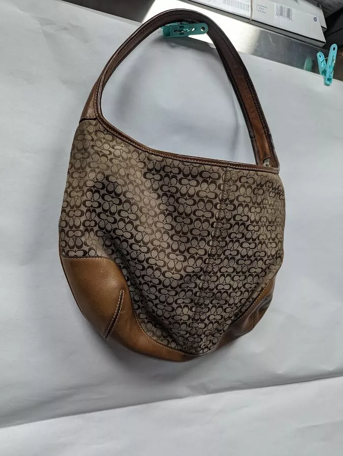Zip shoulder bag in signature jacquard sale