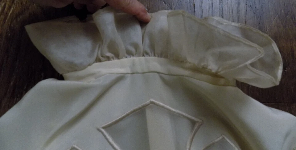 Blusa De Colección Rina Di Montella 100% Seda Marfil Talla 8 Volantes Talla 6 Falda Plisada Completa Foto 4 de 4