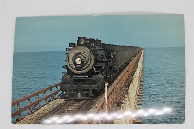Railroad Train #3258 Southern Pacific RR Crosses Lucin Cutoff Trestle ...