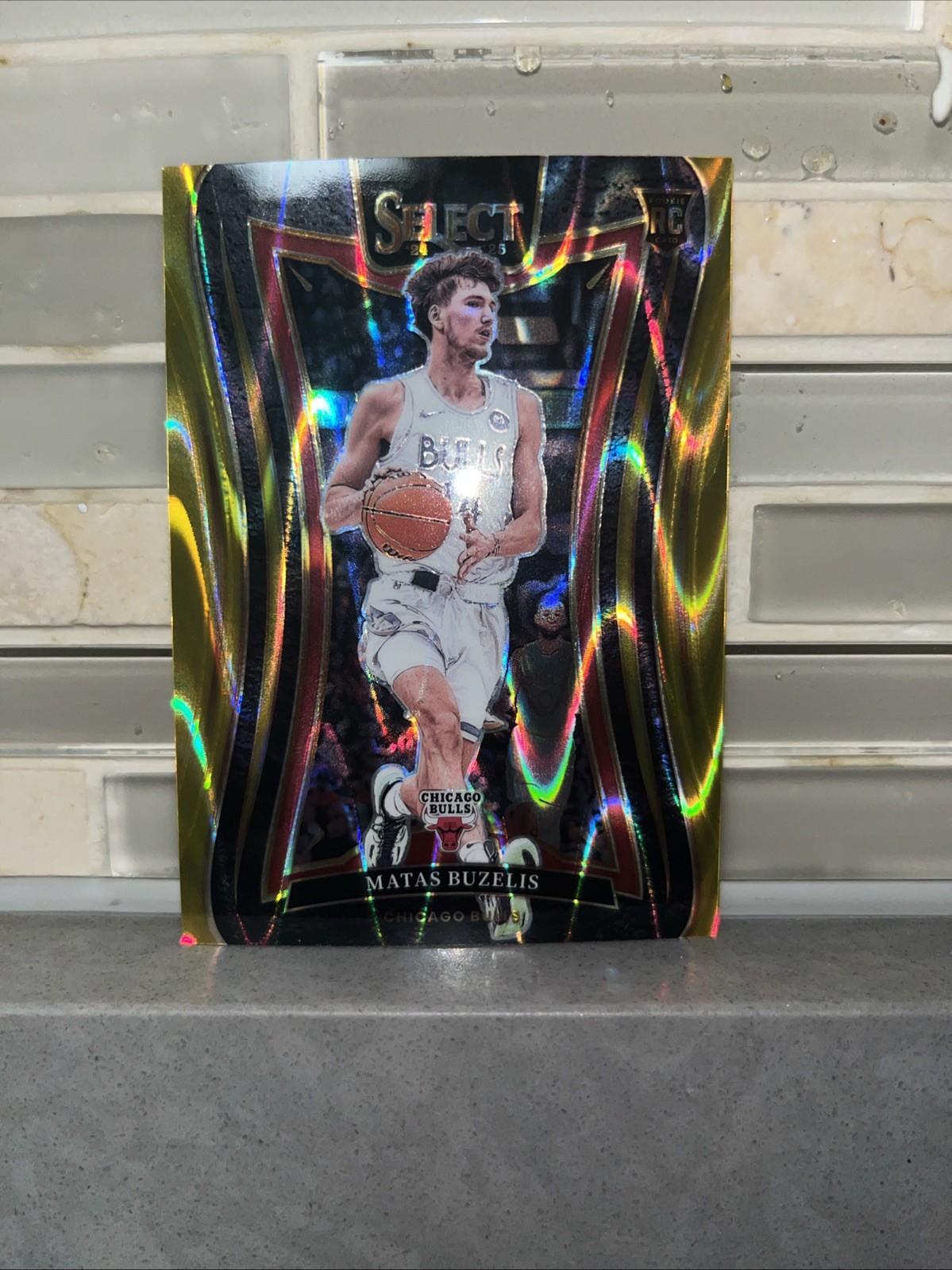 2024-25 Panini Select Matas Buzelis RC #384 Mezzanine Gold Flash Prizm 09/10