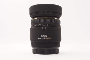 Sigma 50mm f/2.8 Macro Minolta AF Lens