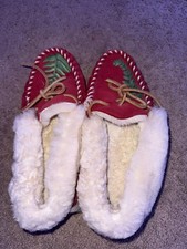 Girls' Red Faux Fur Lined Moccasin Slippers with Embroidered Bow, Suede Upper