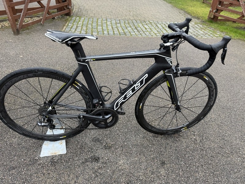 Felt AR2 Ultegra Di2, Carbon Fiber Road Bike, 54cm