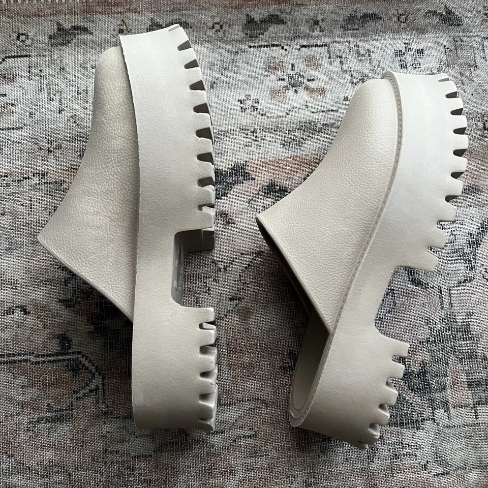 Zuecos gruesos Jeffrey Campbell Bae plataforma mulas beige deslizable Y2K para mujer talla 10” Foto 4 de 4