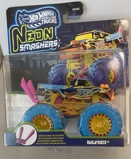 Hot Wheels Monster Trucks Bigfoot Neon Smashers 2026 Vhtf Rare New Hot Wheels Monster Trucks Bigfoot Neon Smashers 2026 Vhtf Rare New