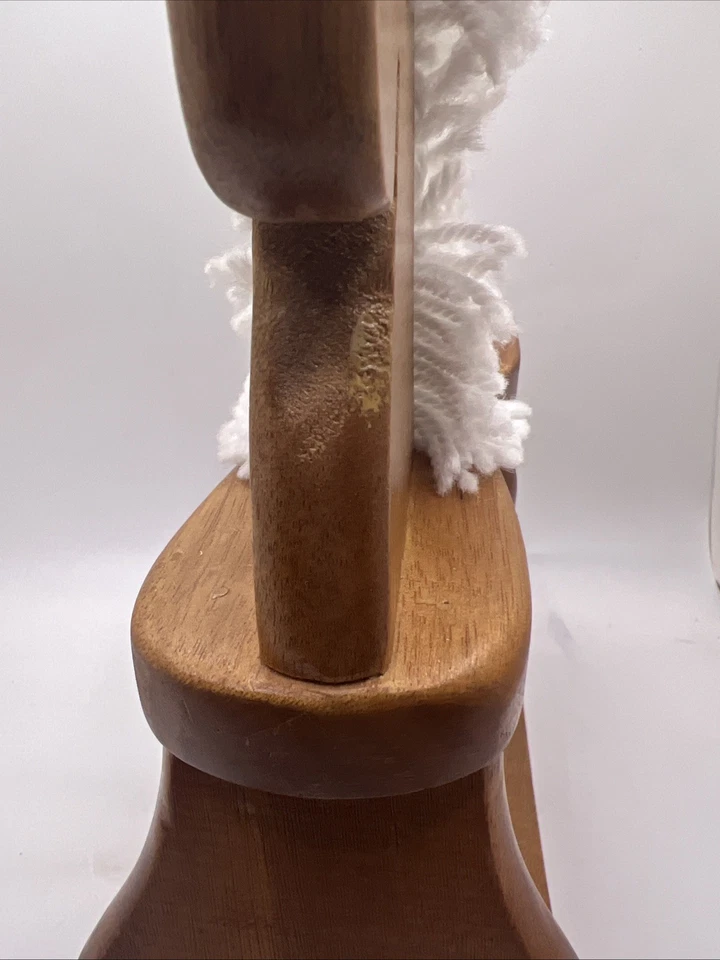 Muñeca de madera tamaño caballo mecedor pony hilo blanco melena roble juguete para niños 11" de alto Foto 4 de 4