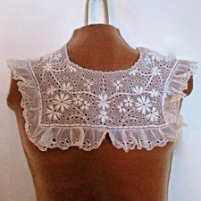 Antique Edwardian Eyelet Lace Collar - NO US TARIFFS