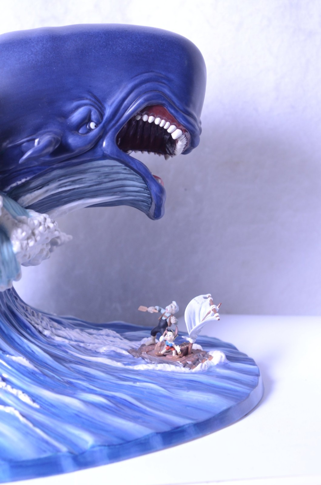 WDCC "Monstro’s Revenge" - Disney's Pinocchio - 10/750  2001 Artist Signed