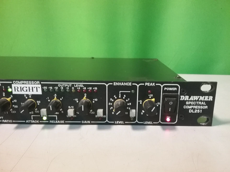 Drawmer Spectral  Compressor DL251 - Image 4 of 4