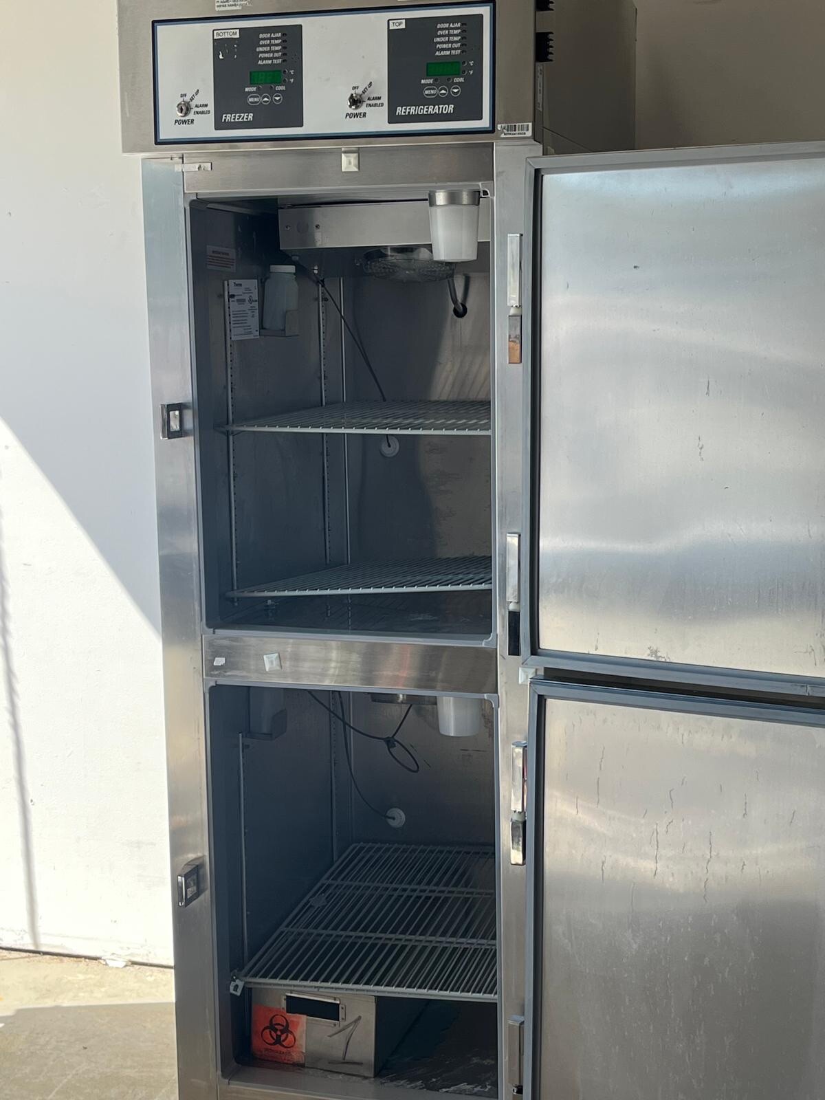 Thermo Scientific MC20SS-SAEE-TS Combination Lab Refrigerator/Freezer 