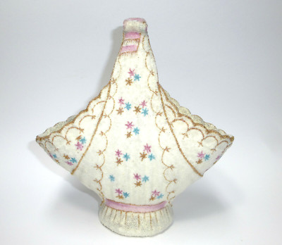 Korb Porzellanvase Vase  XIX Jh. Glasperlen B-225