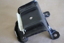 OEM GM REAR SPRING ANCHOR PLATE  15595008  1985 - 1995 Chev Astro, GMC Safari